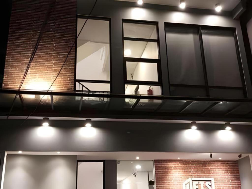 Weis Hotel Simpang Lima Semarang Eksteriør bilde